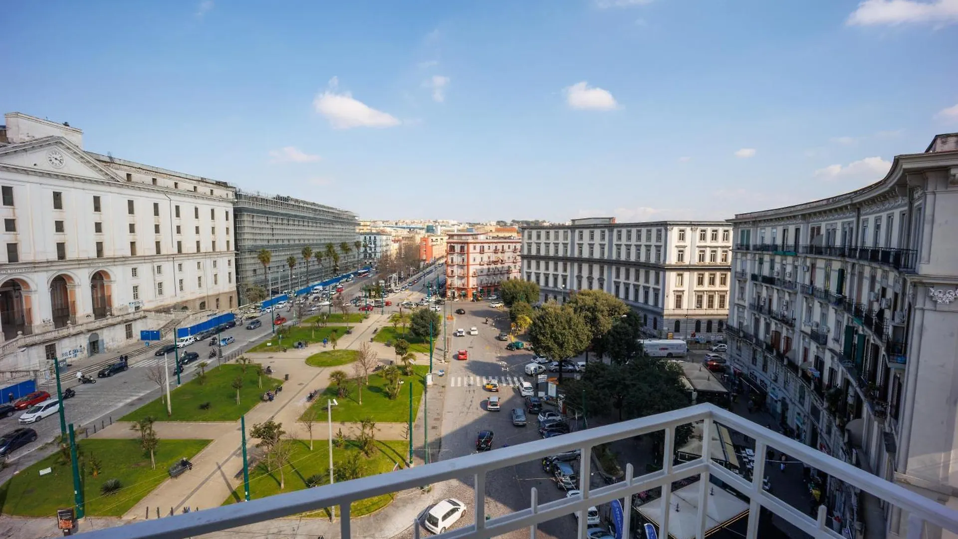 Tony Suites Napoli Νάπολη