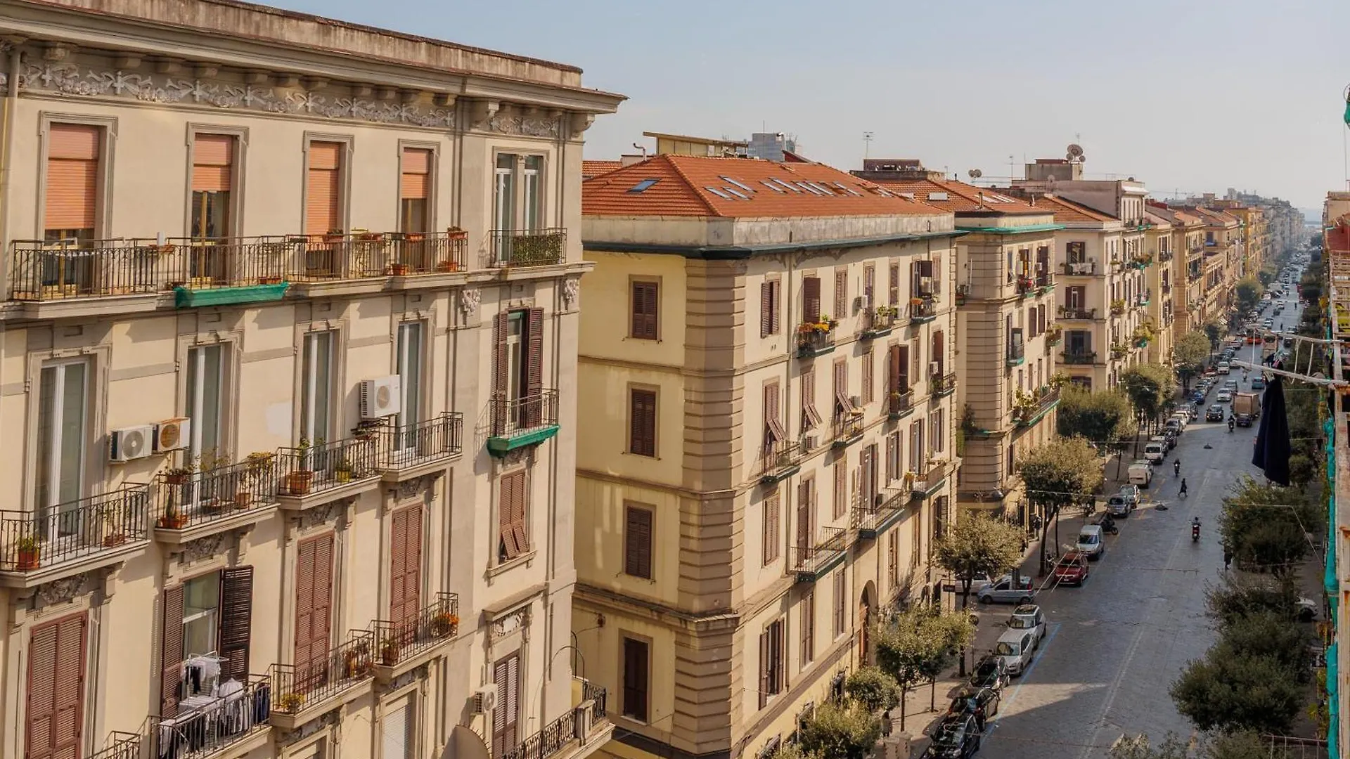 Πανσιόν Tony Suites Napoli