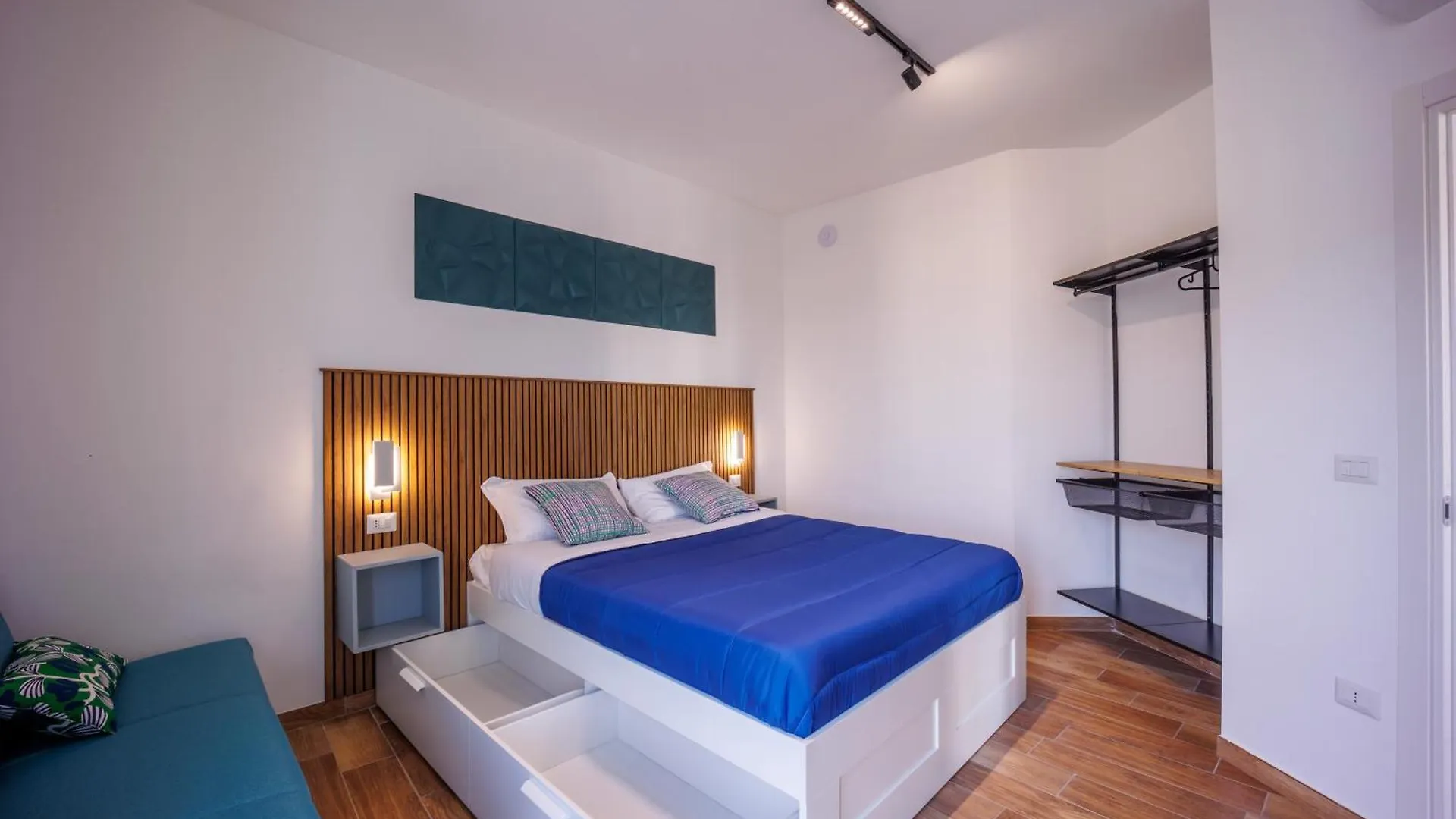 Tony Suites Napoli Ιταλία
