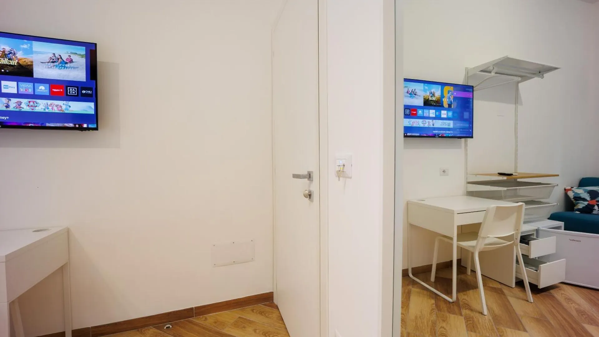 Tony Suites Napoli Νάπολη