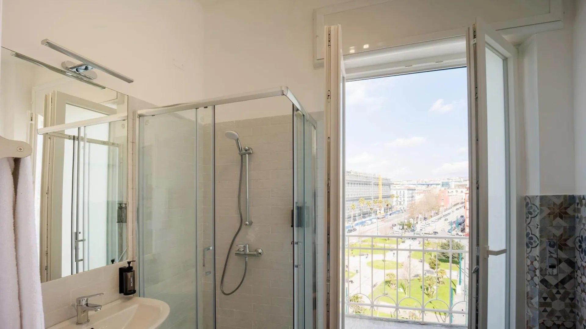 Πανσιόν Tony Suites Napoli Ιταλία
