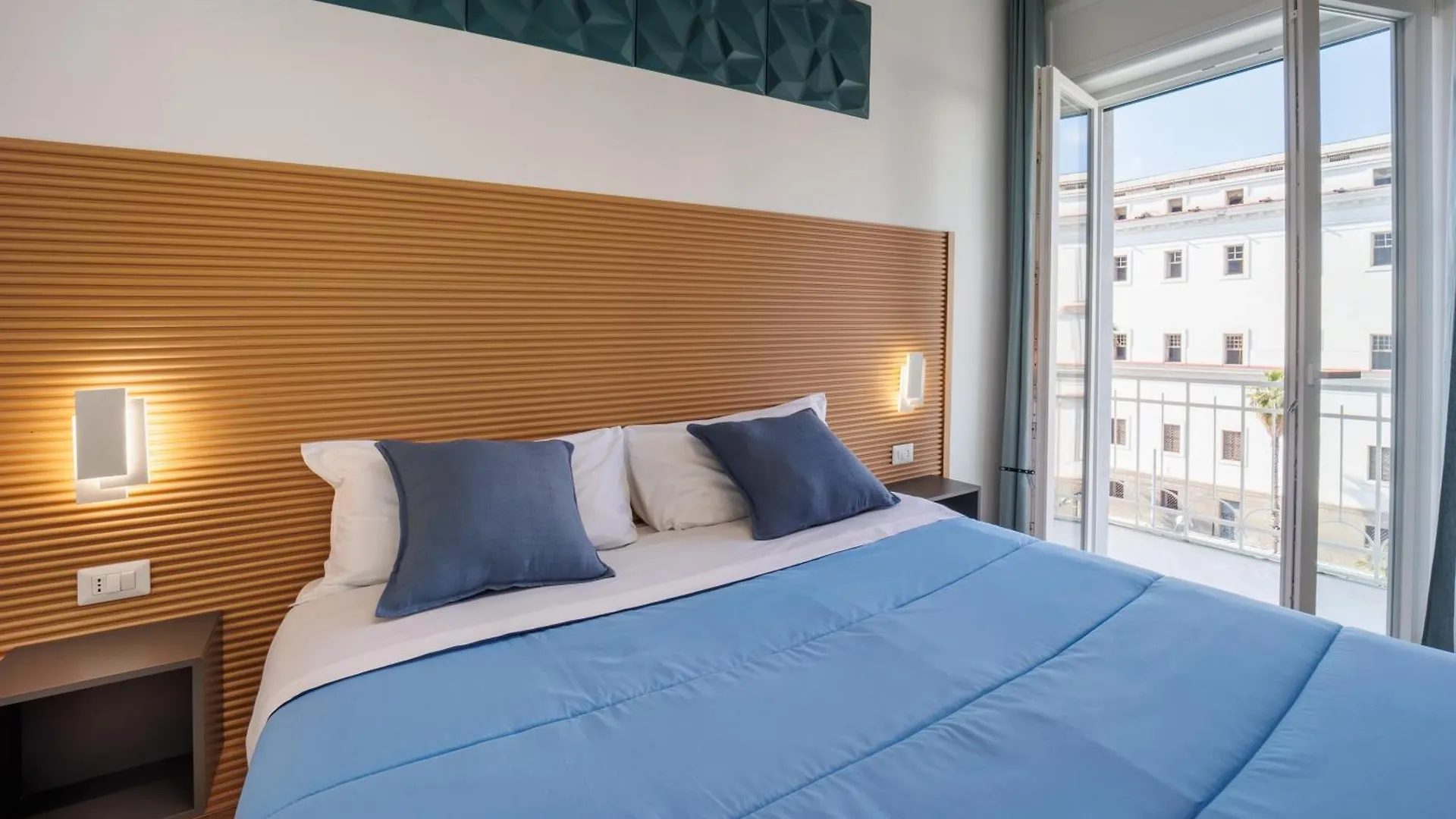 Tony Suites Napoli Ιταλία