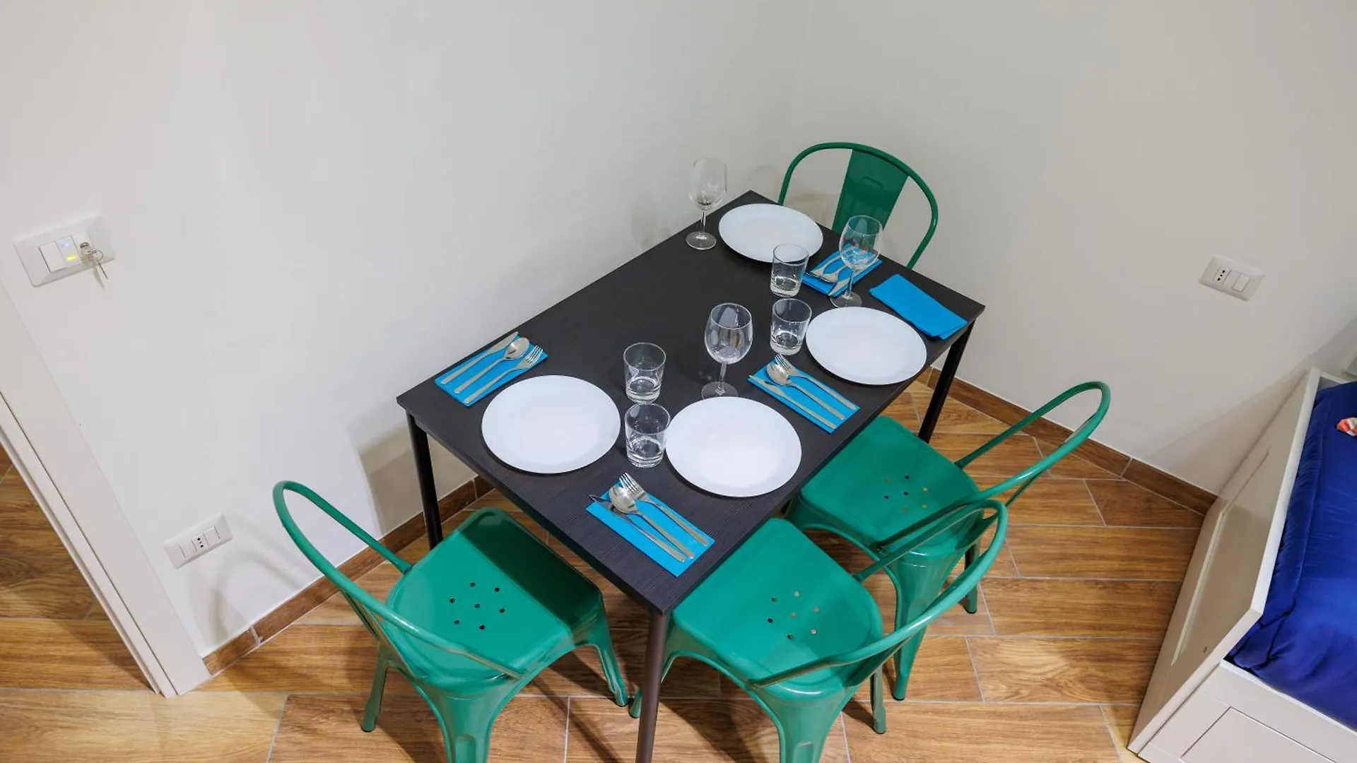 Tony Suites Napoli Πανσιόν Νάπολη