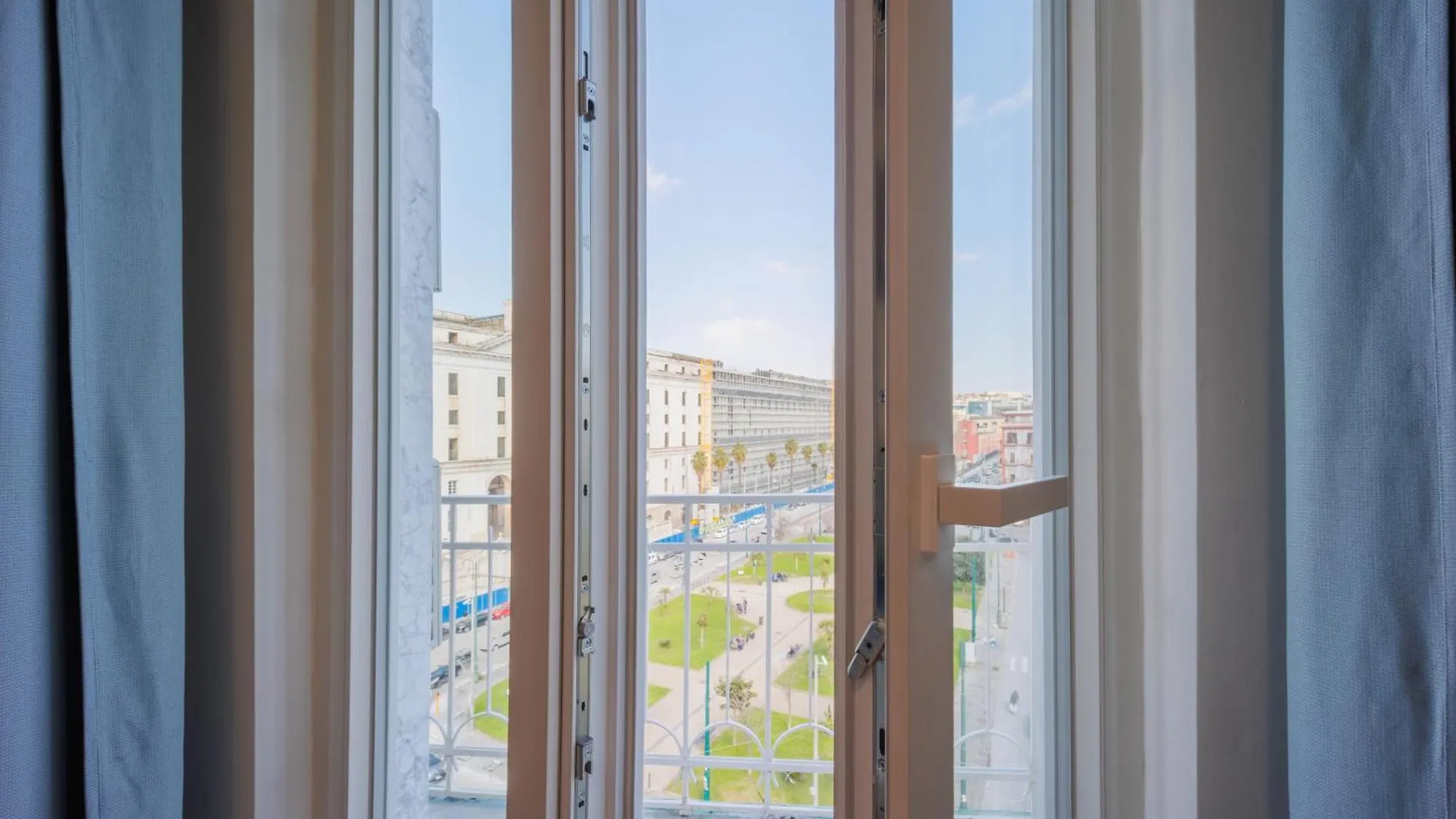 Tony Suites Napoli Ιταλία