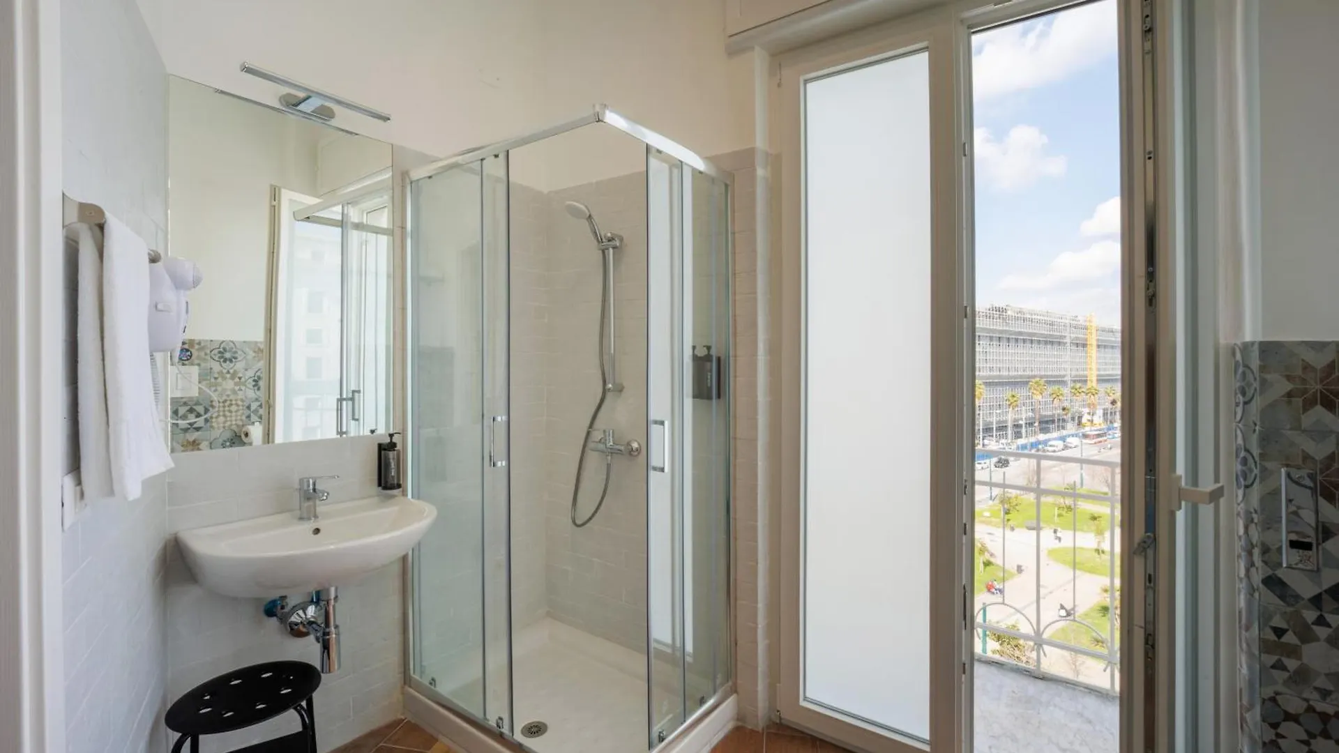 Tony Suites Napoli 0*, Νάπολη Ιταλία